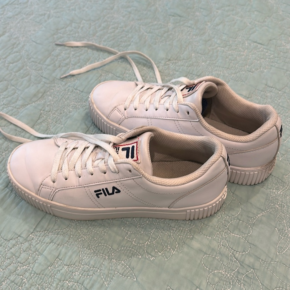 FILA white sneakers size 8.5